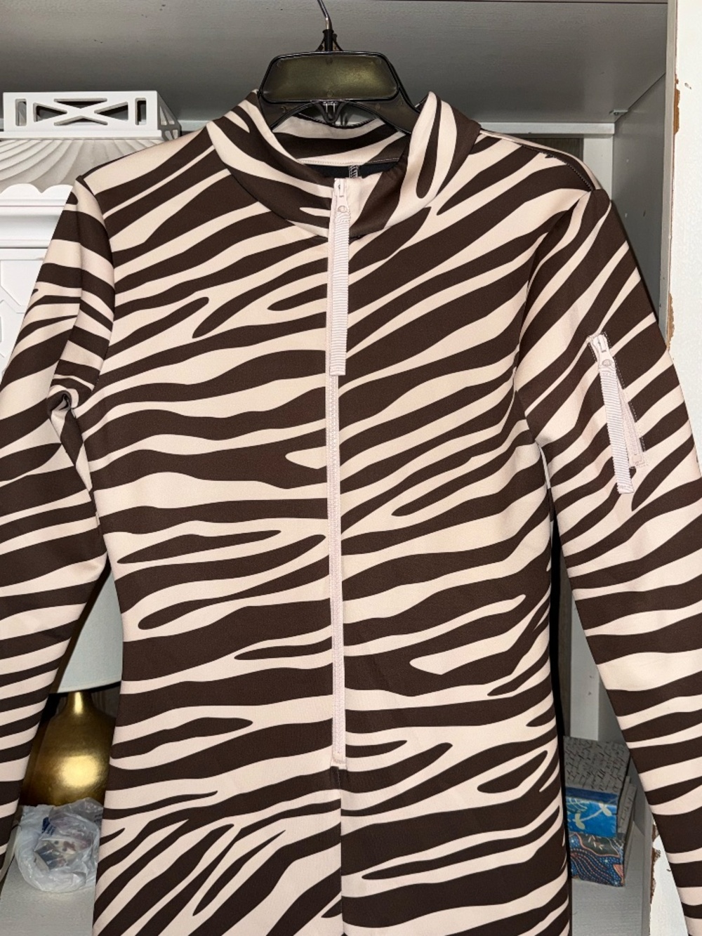 Cynthia Rowley zebra one piece ski suit Medium M - Picture 10 of 10